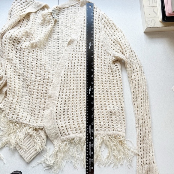 Ariat Cream Open-Knit Frolic Fringe Western Sweater Size Medium - Picture 16 of 17